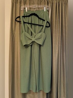 TEXTURE ASYMMETRICAL NECK CROP TANK TOP & MID RISE WIDE LEG TROUSERS